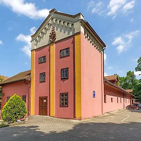 Stary Pivovar Hotel 3*